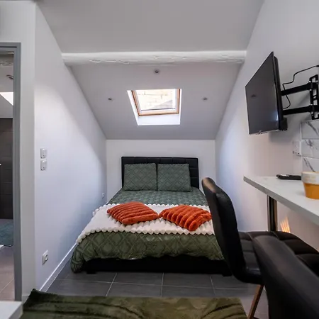 Le Petit Pierre à 5 Min De La Gare Insolites Appartement *