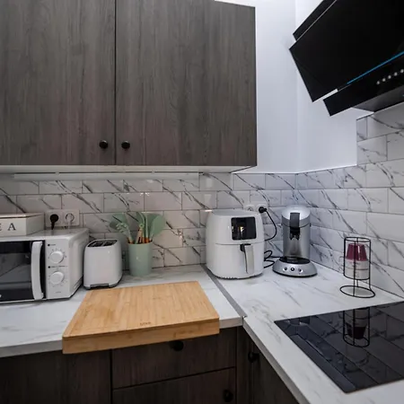 Le Petit Pierre à 5 Min De La Gare Insolites