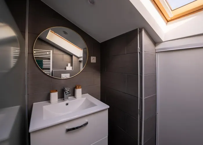 Le Petit Pierre à 5 Min De La Gare Insolites Apartamento